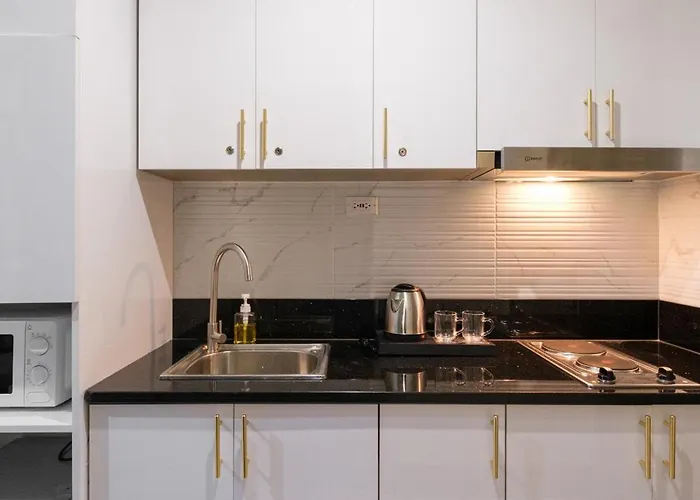 Luxe 1br With Wifi, Karaoke And Balcony Near Sm Megamall