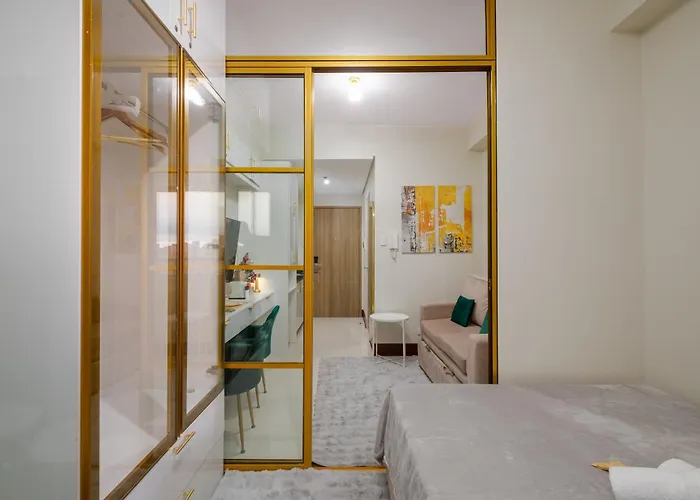 Luxe 1br With Wifi, Karaoke And Balcony Near Sm Megamall Manila
